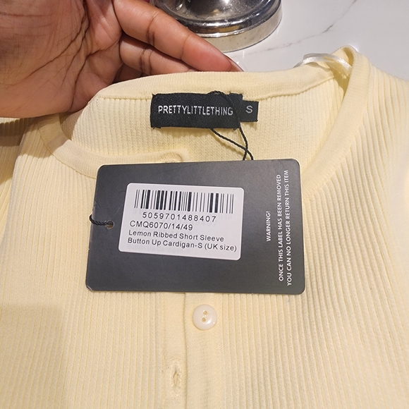 PrettyLittleThing Lemon Ribbed Cardigan - Picture 3 of 6